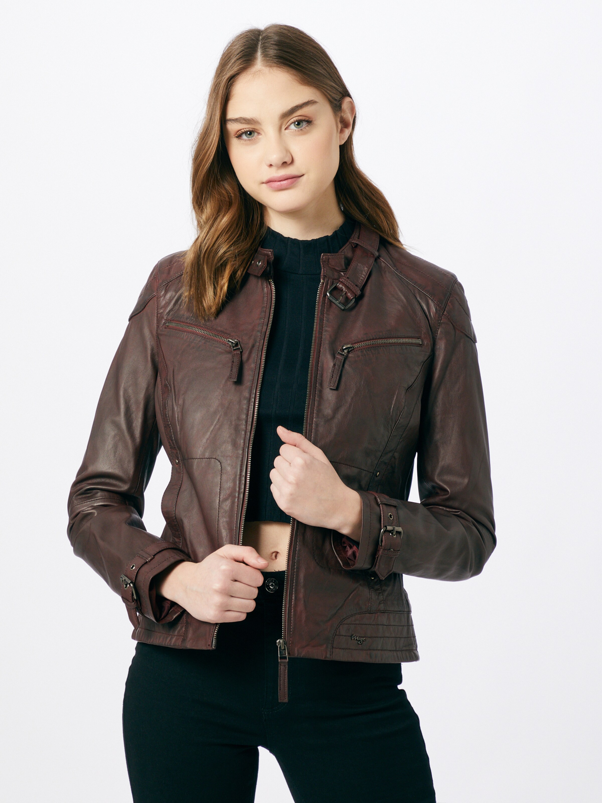 Maze Starpsezonu jaka 'Ryana' kastaņbrūns