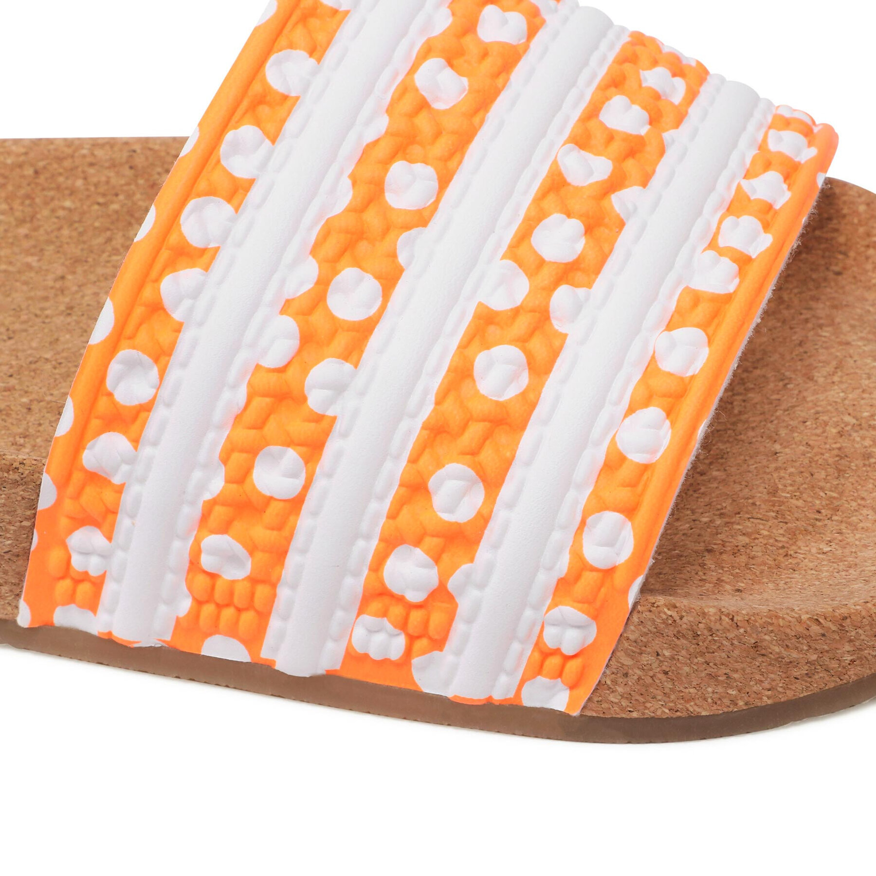 Iešļūcenes adidas