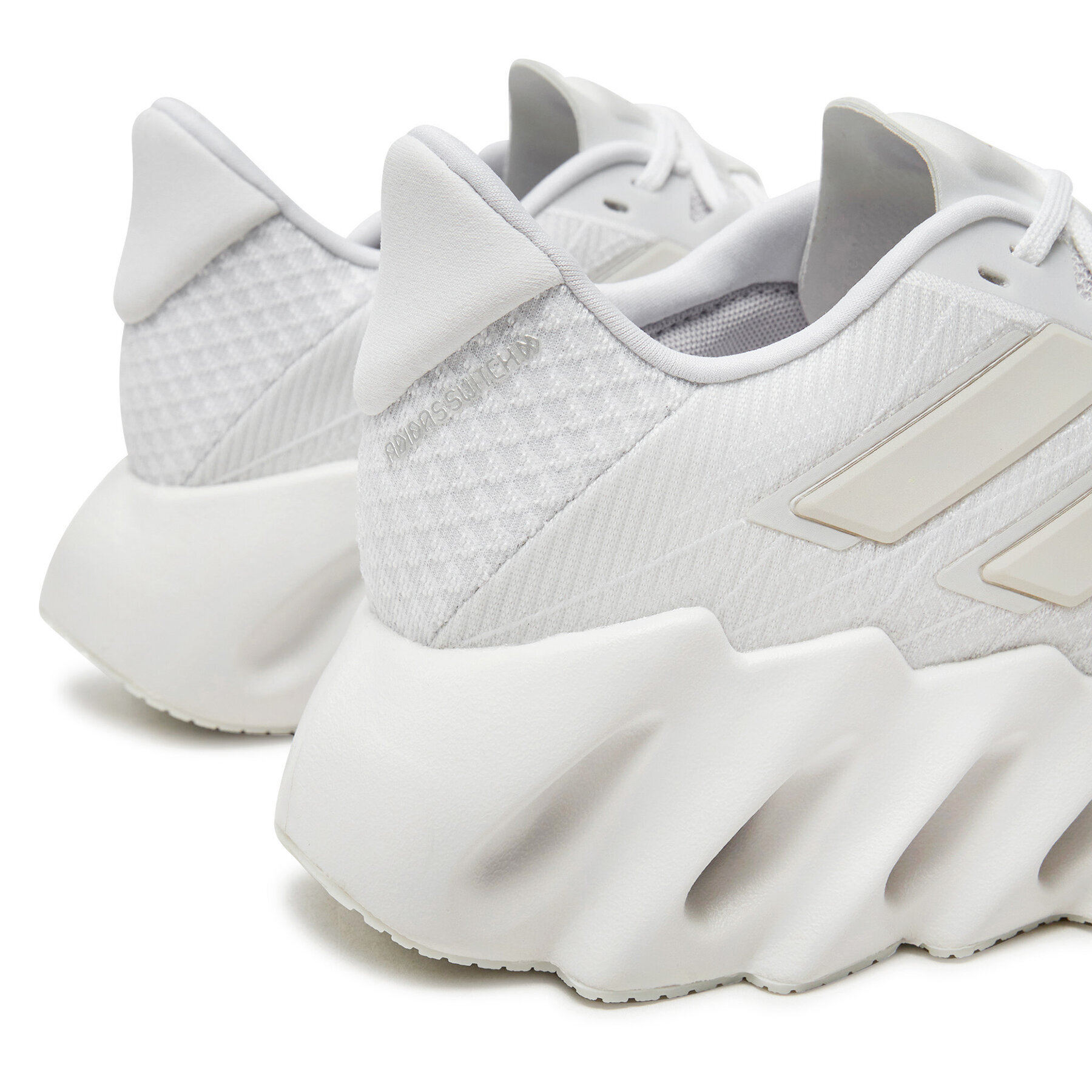 Skriešanas apavi adidas