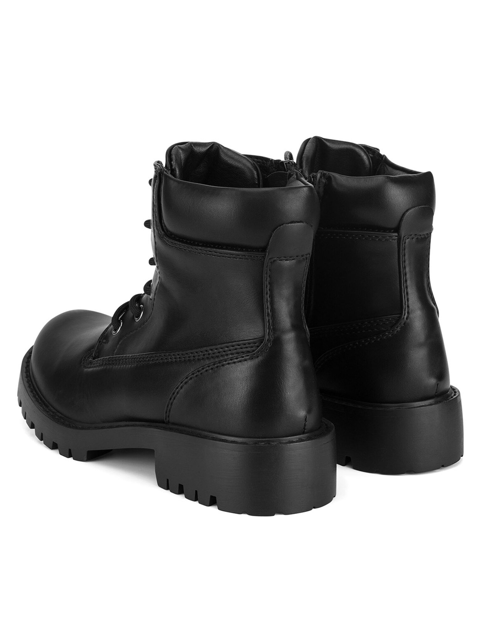 Puszābaki Clara Barson