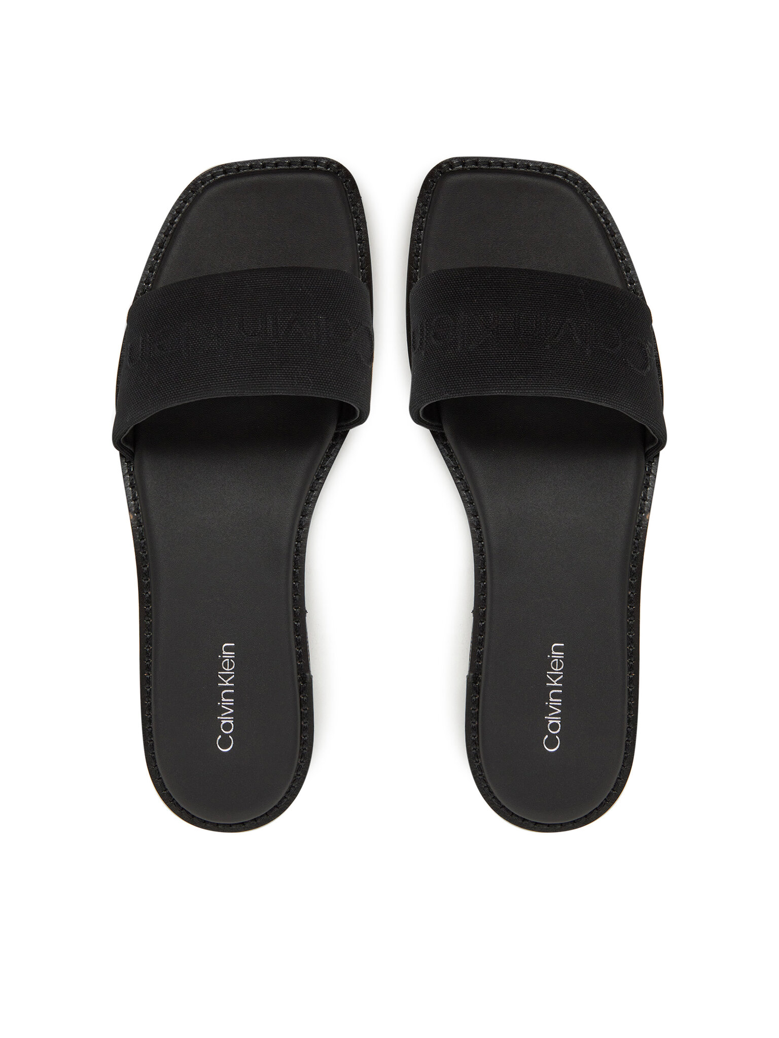 Iešļūcenes Calvin Klein