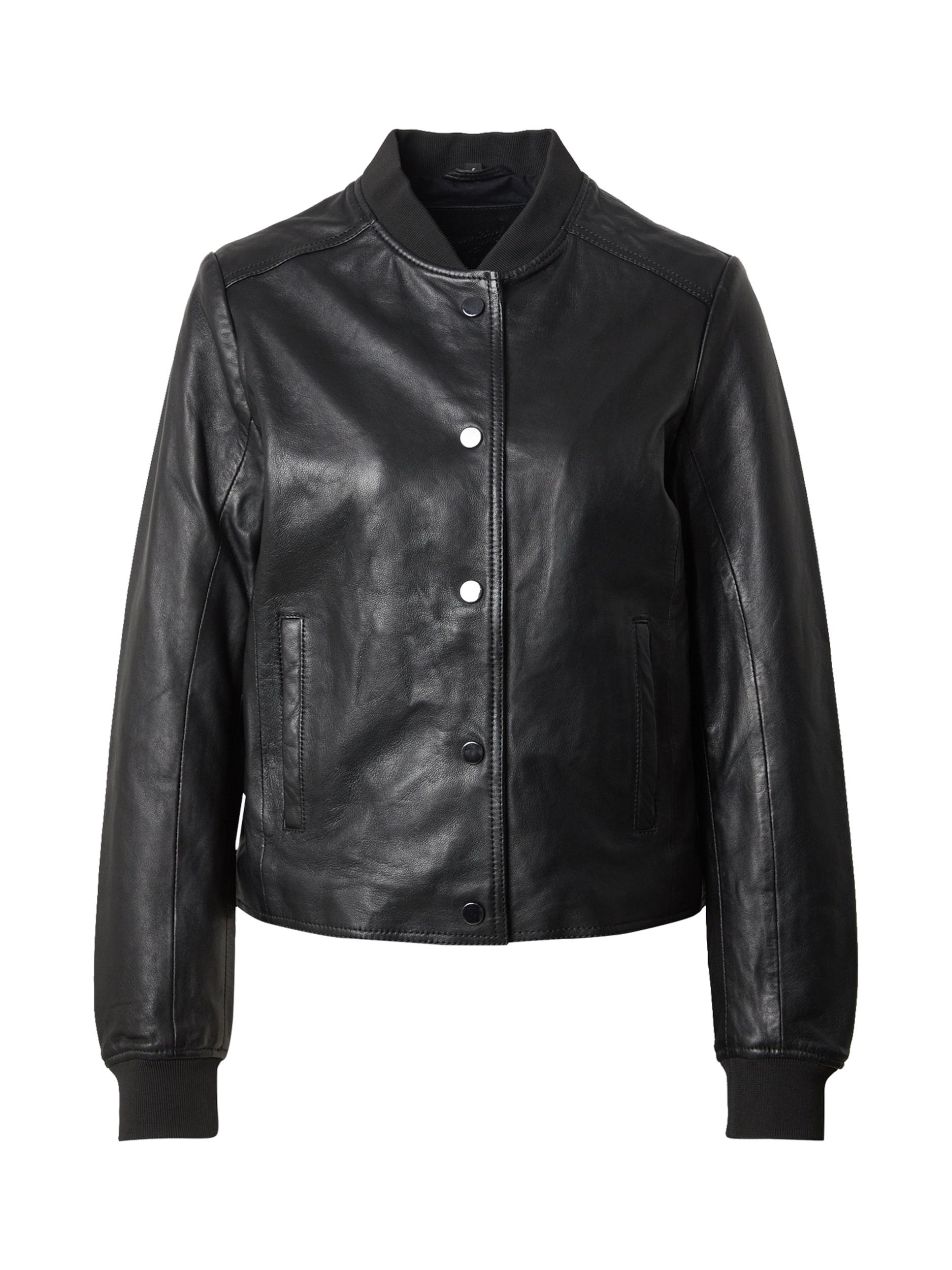 Mauritius Starpsezonu jaka 'Yele' melns