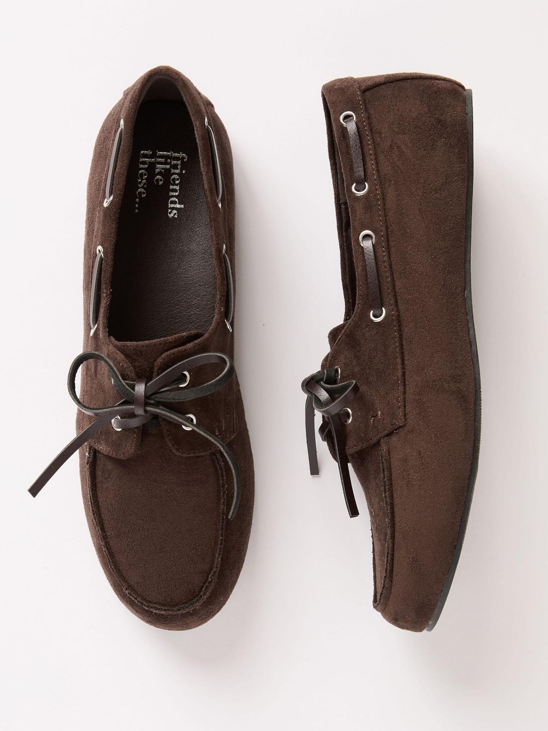 Friends Like These Iešļūcenes šokolādes krāsas