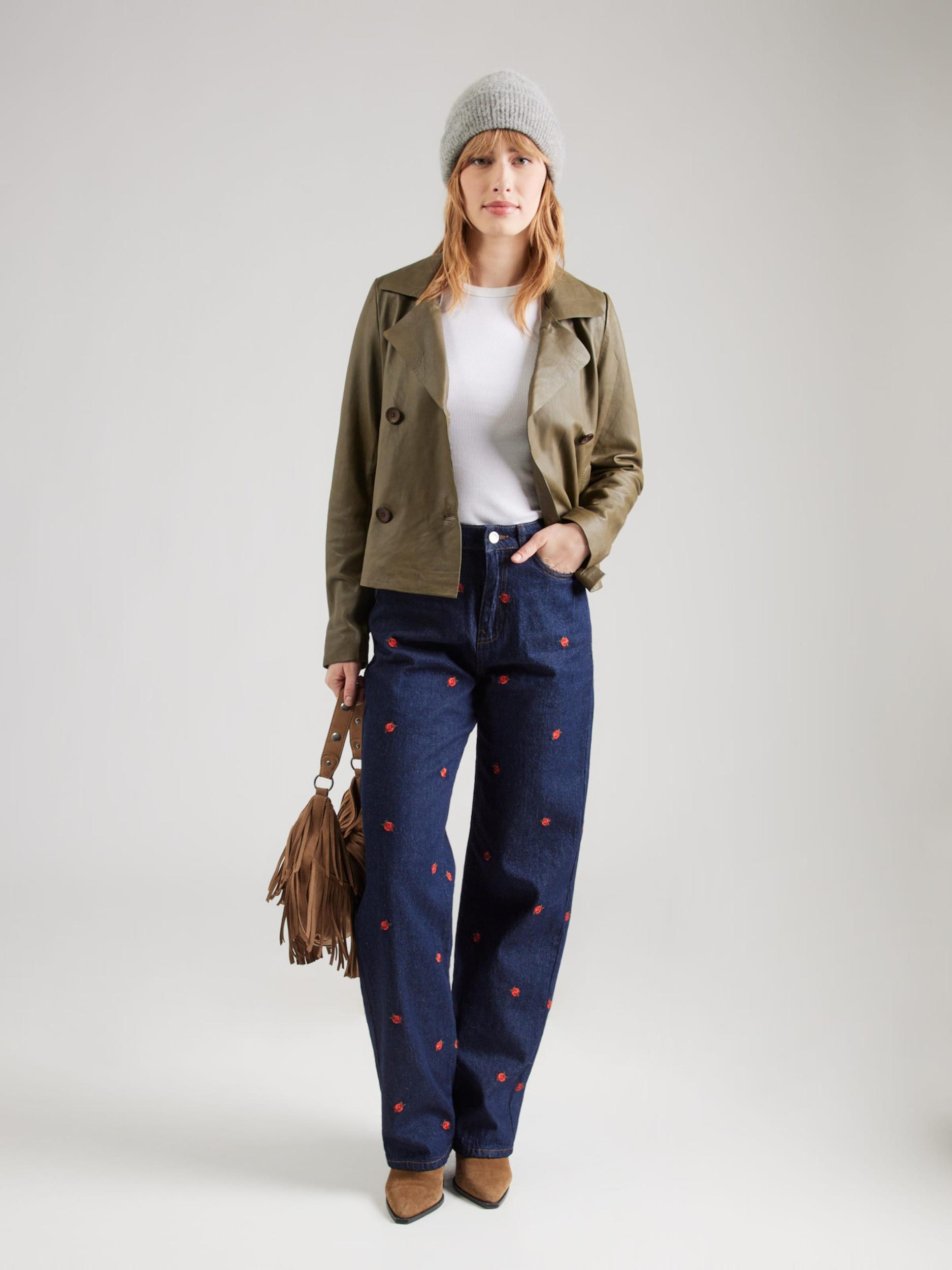 Maze Starpsezonu jaka olīvzaļš