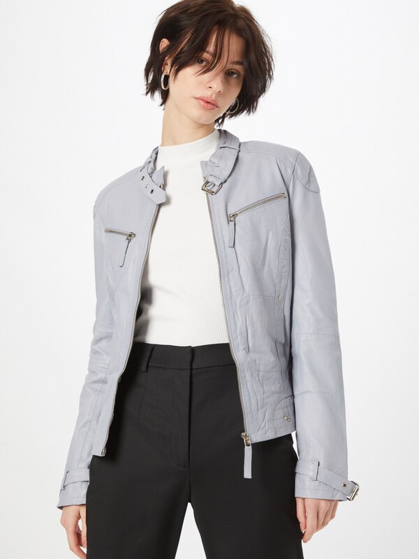 Maze Starpsezonu jaka 'Ryana' baložzils