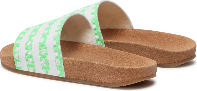 Iešļūcenes adidas