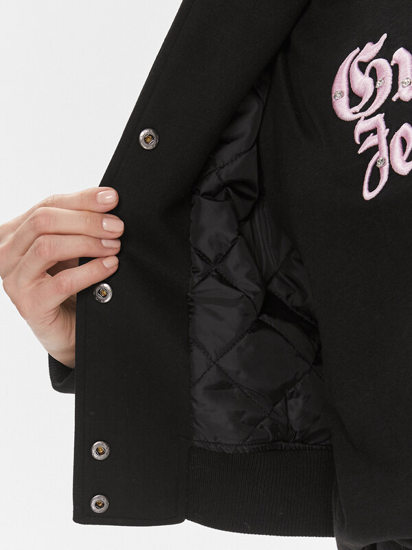 Bomber stila jaka Guess