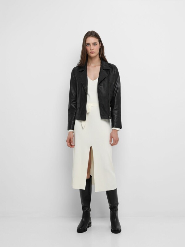 Scalpers Starpsezonu jaka melns