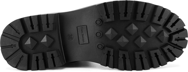 Puszābaki Clara Barson