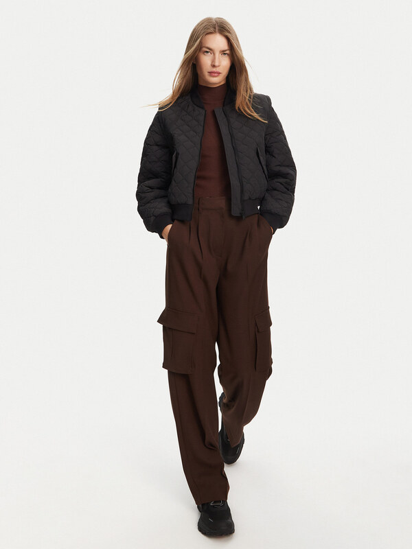 Bomber stila jaka Hunter