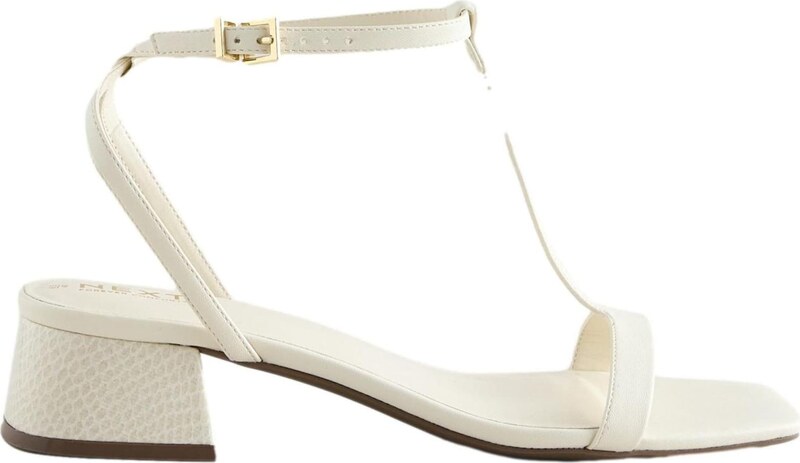 Next Siksniņsandales vilnbalts