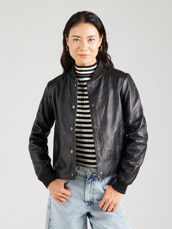 Mauritius Starpsezonu jaka 'Yele' melns