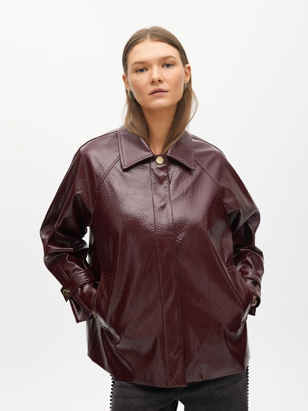 Lola Casademunt Starpsezonu jaka bordo