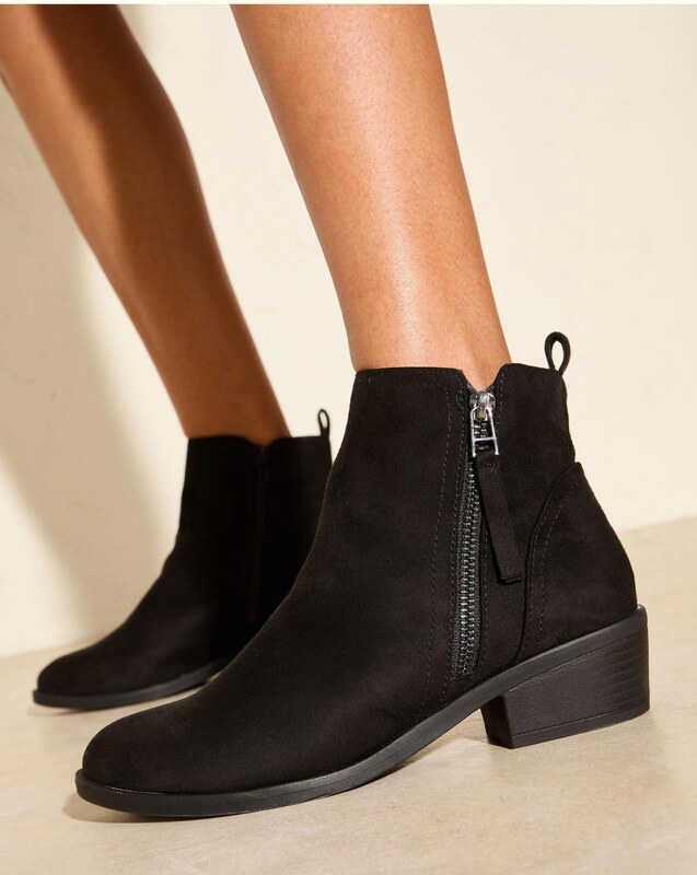 Friends Like These Puszābaki melns