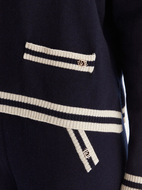 Krekls ar augstu apkakli Gaudi